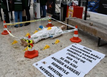 Bilecik’te sigaranın zararları “olay yeri maket” ile canlandırıldı haberi