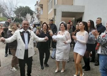 Çanakkale’de 10 yıl önce boşanan çift Sevgililer Günü’nde yeniden evlendi haberi