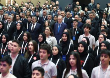 Cumhurbaşkanı Erdoğan, Esenyurt Recep Tayyip Erdoğan Eğitim Külliyesi’nin açılış töreninde konuştu: (1) haberi