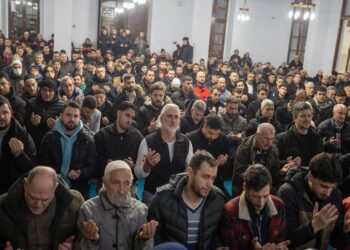 Doğu Marmara ve Batı Karadeniz’de Berat Kandili dualarla idrak edildi haberi