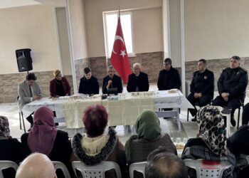 Edirne Valisi Sezer, Meriç ilçesinde muhtarlarla bir araya geldi haberi