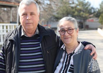 Edirne’de yarım asırdır evli çift, mutluluklarını huzurevinde de sürdürüyor haberi
