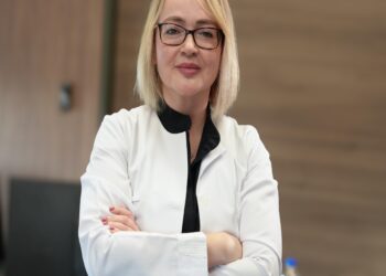 Göz tansiyonunda tedaviye geç kalınması körlüğe neden olabilir haberi