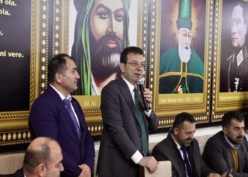 İBB Başkanı İmamoğlu, Başakşehir’de Hızır Lokması Paylaşımı’na katıldı haberi