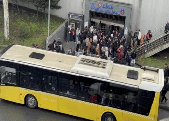 İstanbul’da “viyadük düzenleme çalışması” metro hattındaki yolcuları mağdur etti haberi