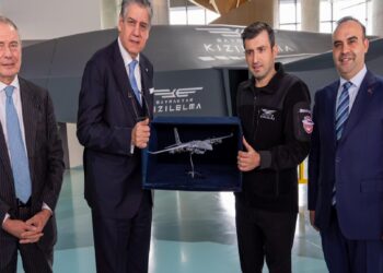 İtalya İşletmeler ve Made in Italy Bakanı Urso’dan Baykar’a ziyaret haberi