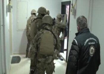 Kocaeli merkezli göçmen kaçakçılığı operasyonlarında 15 şüpheli tutuklandı haberi