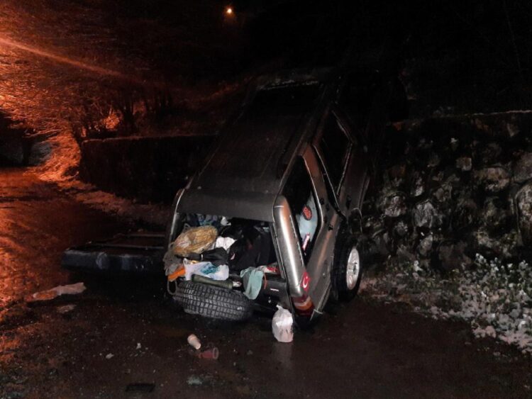 Kocaeli’de uçuruma düşen cipin sürücüsü yaralandı haberi