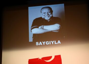 Oyuncu Emin Gümüşkaya için Bursa Devlet Tiyatrosu’nda tören düzenlendi haberi