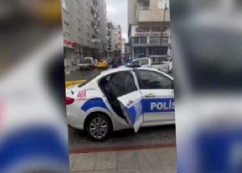 Pendik’te otomobilinin dikiz aynasını kırdığı için motosikletliyi ezen sürücü adliyede haberi