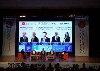 Rektörler, Trakya Kariyer Fuarı’nda dijital dönüşümün ve yapay zekanın önemini anlattı haberi