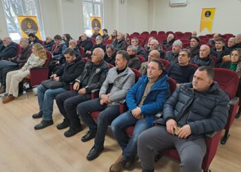 Sakarya’da arı yetiştiriciliği ve hastalıkları konusunda eğitim verildi haberi