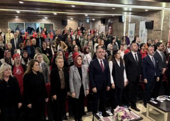 Tekirdağ’da girişimci kadınlara e-ticaretle pazarlama eğitimi verildi haberi