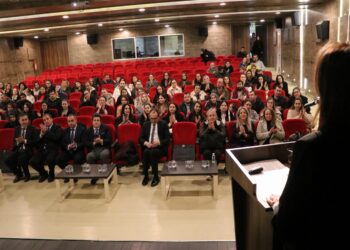 Tekirdağ’da velilere “Türkiye Yüzyılı Maarif Modeli” eğitimi veriliyor haberi