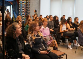 Teknosa’nın “Kadın için Teknoloji” projesi 3 yılda 4,16 kat sosyal fayda sağladı haberi