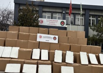 Ticaret Bakanlığı ekiplerinden makaron ve kaçak sigara operasyonları haberi
