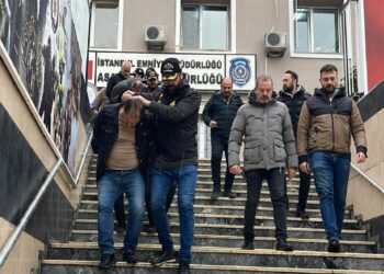 Yurt dışından ucuza araç getirme vaadiyle dolandırıcılık yapan 10 kişi yakalandı haberi