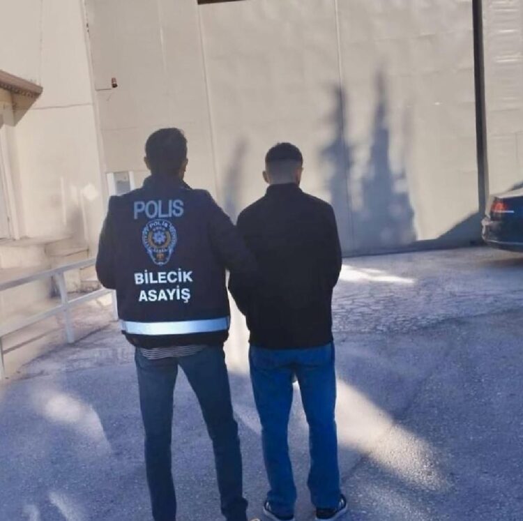 Bilecik’te telefon dolandırıcılığı operasyonunda yakalanan 2 şüpheli tutuklandı haberi
