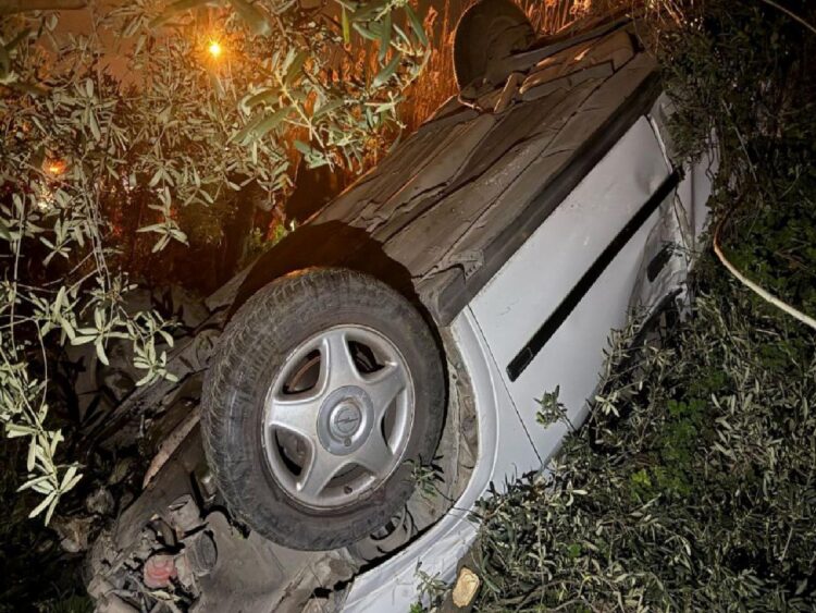 Bursa’da şarampole devrilen otomobildeki 1 kişi yaralandı haberi