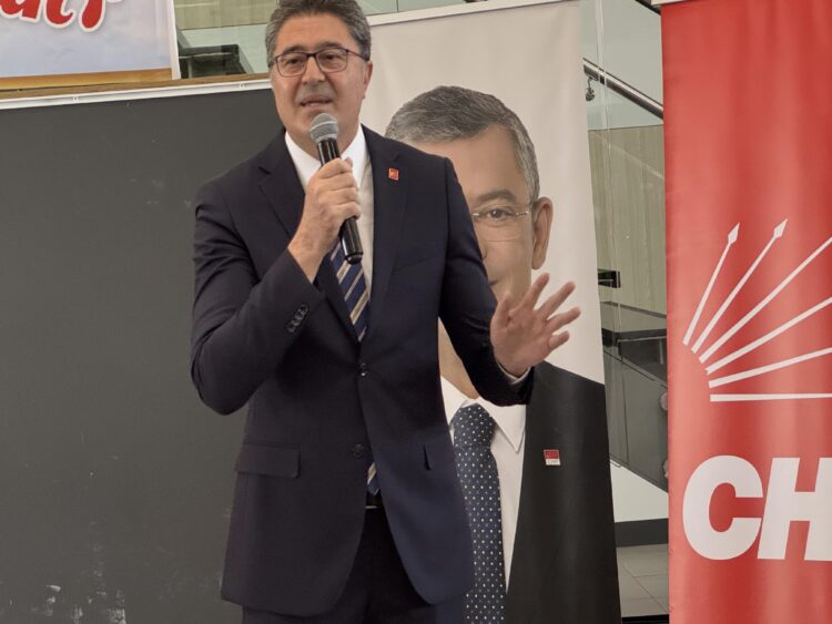 CHP Genel Başkan Yardımcısı Aytekin, Balıkesir’de partililerle bayramlaştı haberi