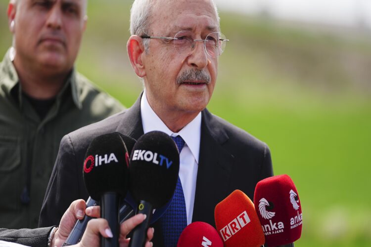 Eski CHP Genel Başkanı Kılıçdaroğlu’ndan Marmara Cezaevi’nde tutuklu bulunan İmamoğlu’na ziyaret haberi