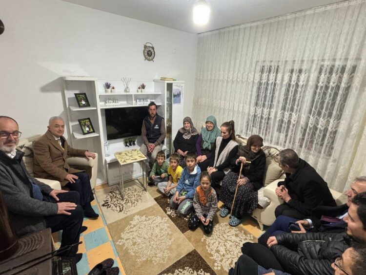 Kırklareli Valisi Turan, “Aile Yılı” kapsamında ziyaretlerde bulundu haberi