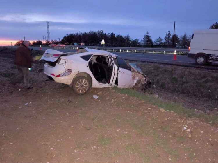 Kırklareli’nde takla atan otomobildeki 1 kişi öldü, 1 kişi yaralandı haberi