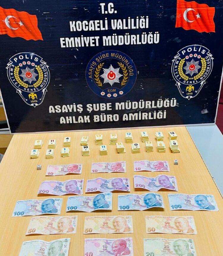Kocaeli’de kumar oynayan 3 kişiye 27 bin 741 lira ceza kesildi haberi