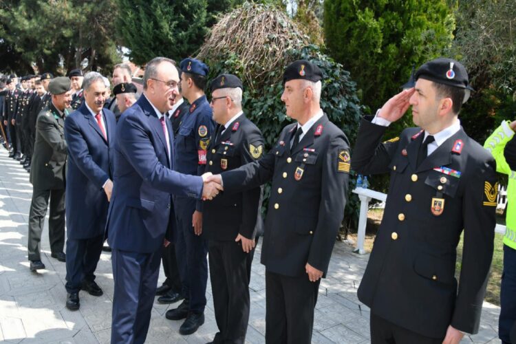 Tekirdağ Valisi Soytürk’ten güvenlik güçleri ve sağlık çalışanlarına bayram ziyareti haberi
