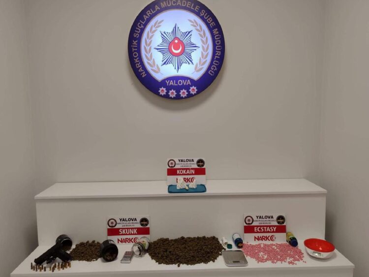 Yalova’da uyuşturucu operasyonunda gözaltına alınanlardan 5 şüpheli tutuklandı haberi