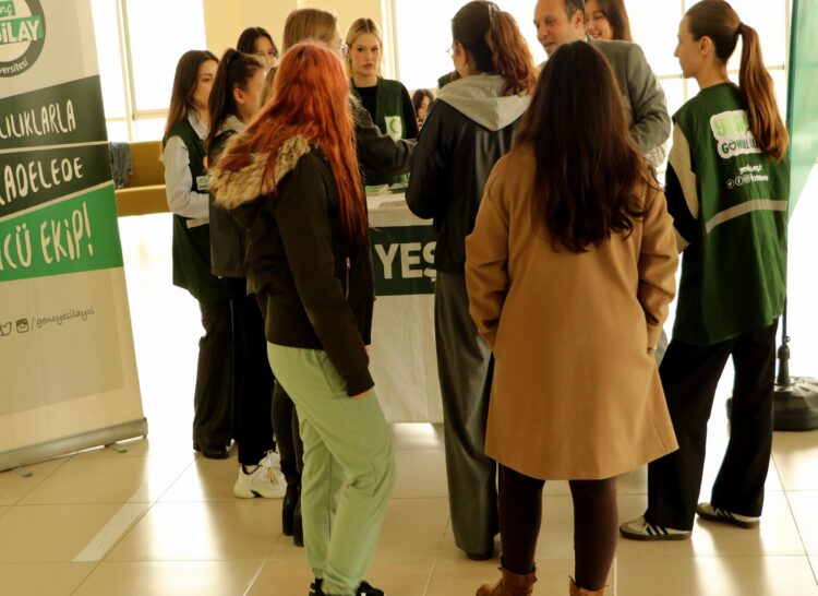 Yeşilay, Tekirdağ’da üniversite öğrencilerini bağımlılığa karşı bilinçlendirdi haberi