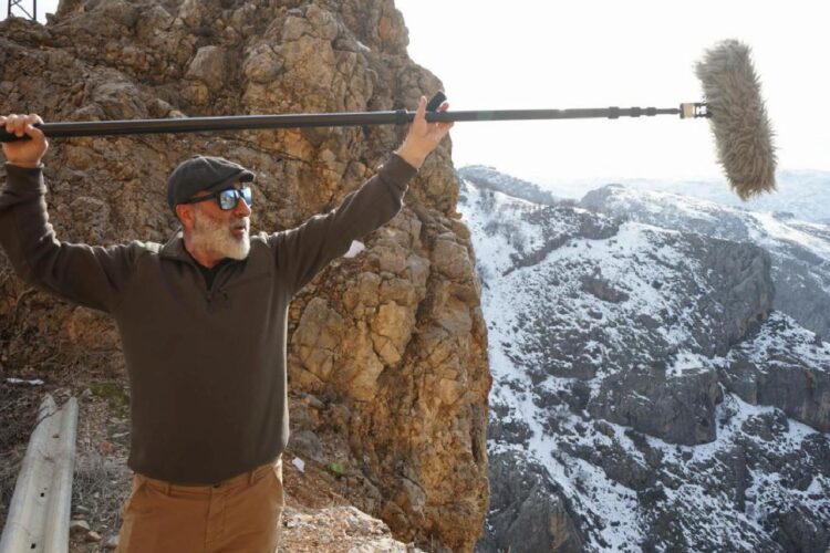 Yönetmen Ahmet Sönmez, Mustafa Kutlu’nun “Mavi Kuş” hikayesini sinemaya taşıyor haberi