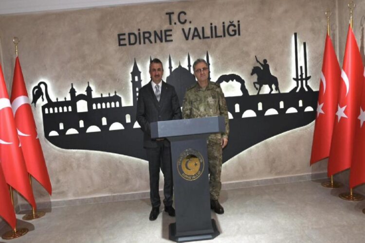 1. Ordu Komutanı Tokel, Edirne Valisi Sezer’i ziyaret etti haberi