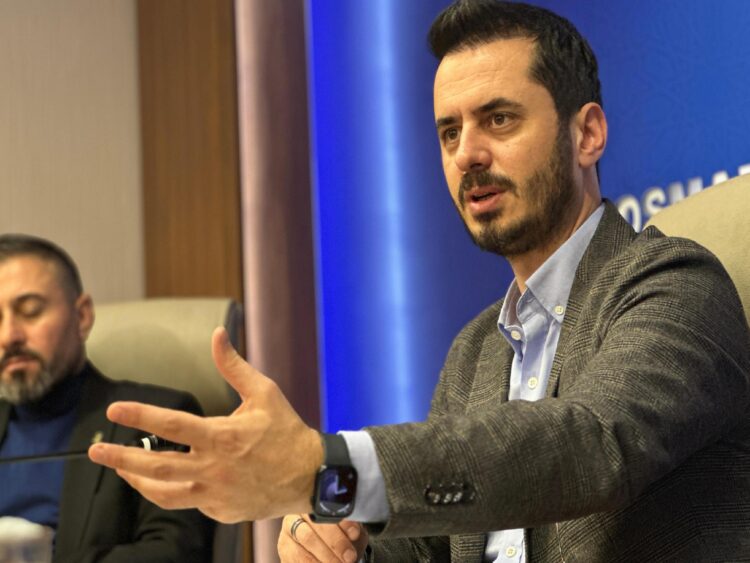 AK Parti Osmangazi İlçe Başkanı Kurtuluş esnafa desteğin önemine değindi haberi