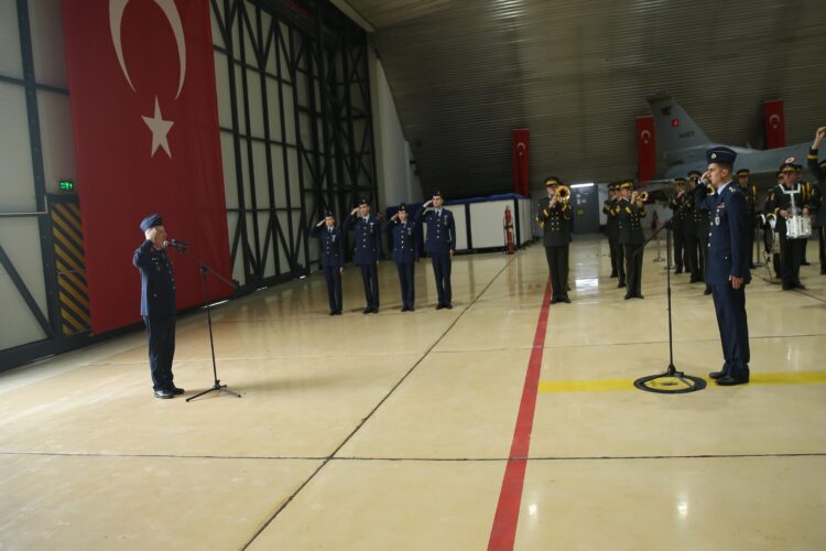 Balıkesir’de F-16 Tipte Tam Harbe Hazırlık Eğitimi Mezuniyet Töreni yapıldı haberi