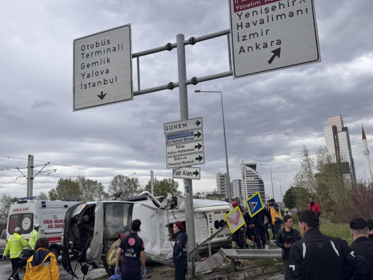 Bursa’da 1 kişinin öldüğü, 5 kişinin yaralandığı kaza güvenlik kamerasında haberi