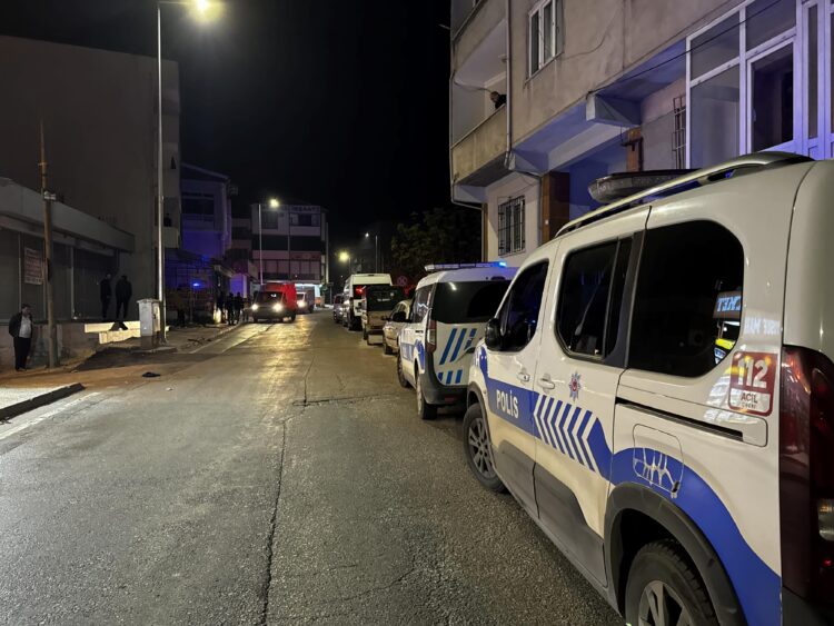 Bursa’da aileler arasındaki kavgada 3 kişi yaralandı haberi