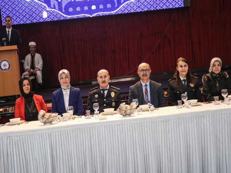 Bursa’da Polis Haftası kapsamında etkinlikler düzenleniyor haberi