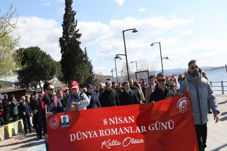 Çanakkale’de Dünya Romanlar Günü kutlandı haberi
