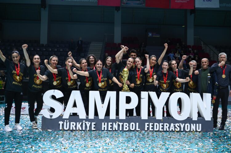 Hentbol Kadınlar 1. Lig’de şampiyon Polatlı Belediyesi SK oldu haberi
