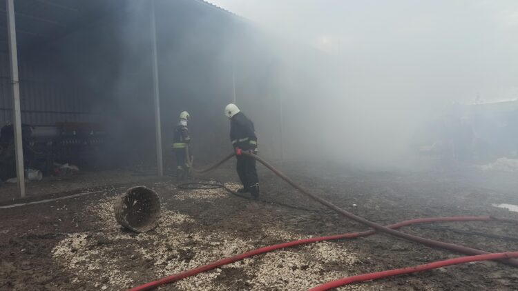 Kandıra’da samanlıkta çıkan yangın söndürüldü haberi
