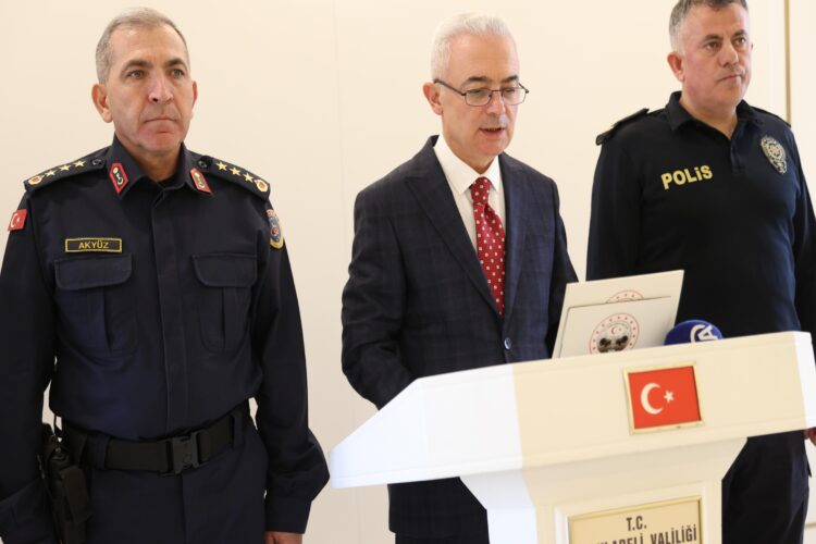 Kırklareli’nde geçen ay düzensiz göçle mücadele kapsamında 8 operasyon düzenlendi haberi