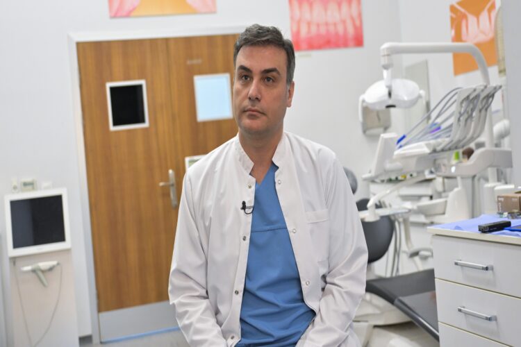 Sağlıklı yaşamın ilk adımı sorunsuz dişlerden geçiyor haberi