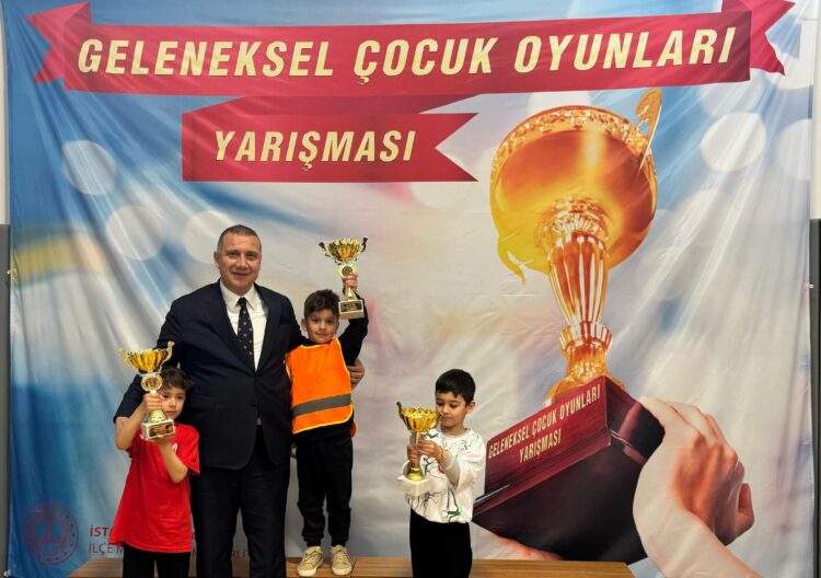 Tuzla’da geleneksel çocuk oyunları yarışması düzenlendi haberi