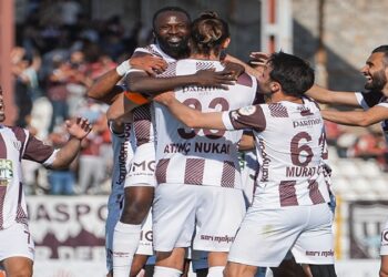 Erzurumspor’u Eleyen Bandırmaspor, Süper Lig Biletine Bir Adım Daha Yaklaştı