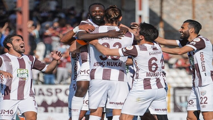 Erzurumspor’u Eleyen Bandırmaspor, Süper Lig Biletine Bir Adım Daha Yaklaştı