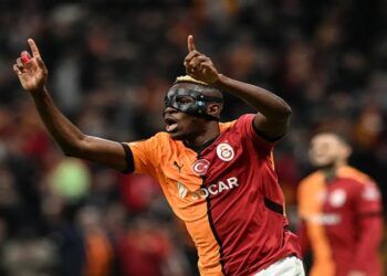 Victor Osimhen, Galatasaray için İstanbul’a Geliyor