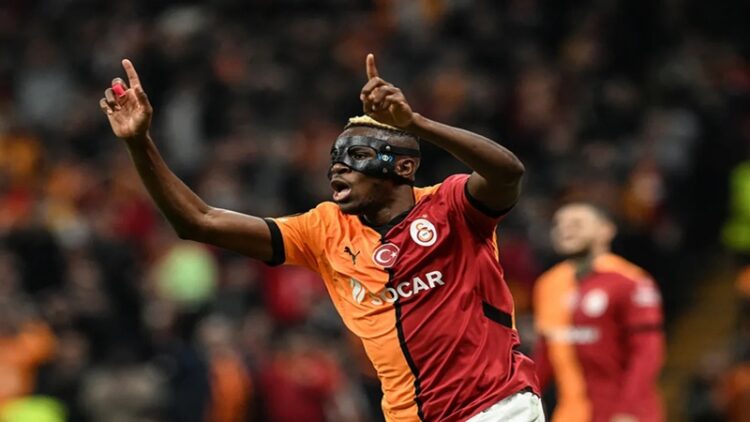 Victor Osimhen, Galatasaray için İstanbul’a Geliyor