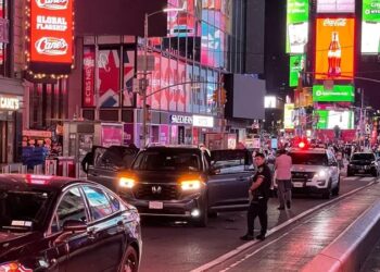 Times Meydanı’nda Silahlı Saldırı