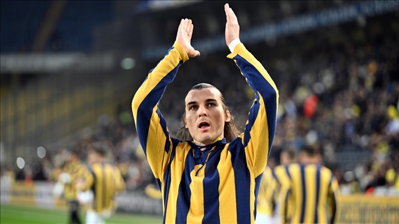 Beşiktaş, Çağlar Söyüncü İçin Fenerbahçe’ye Teklif Hazırlıyor